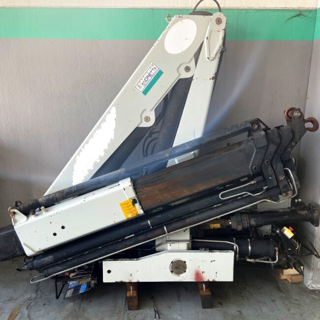 Gru – PM 10023 LC – GA 051006 (1)