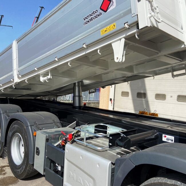 Autoc MAN TGS 35.510 208397 PM 40525 SP J813 13