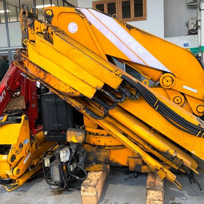 Gru EFFER 600 4S 102081 1