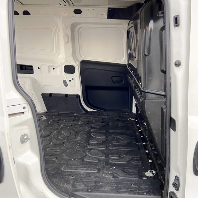 Autoc FIAT DOBLO – EY 852 YF – FURGONE (8)