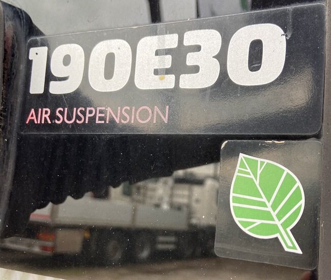 Autoc IVECO EUROTECH 190E30 AH 254 YN HIAB 120 3 11