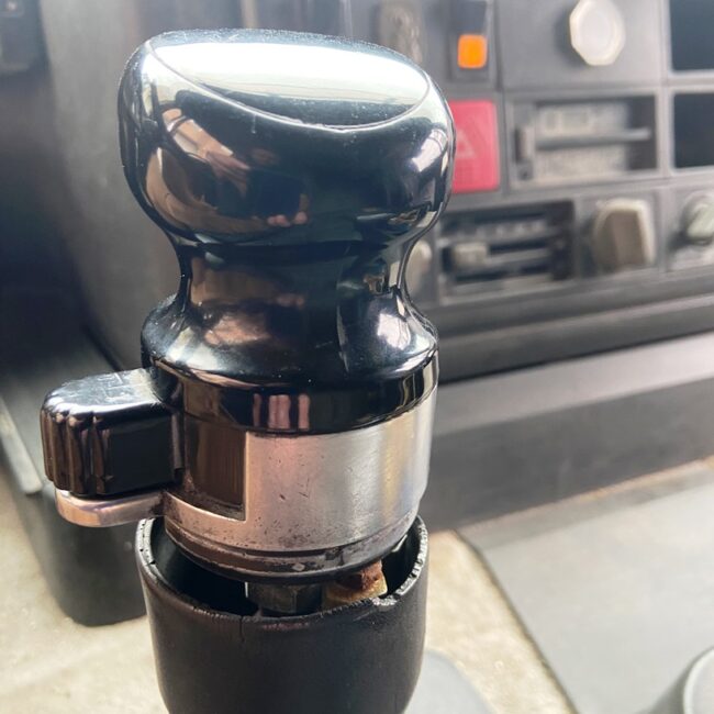 Autoc IVECO EUROTECH 190E30 AH 254 YN HIAB 120 3 15