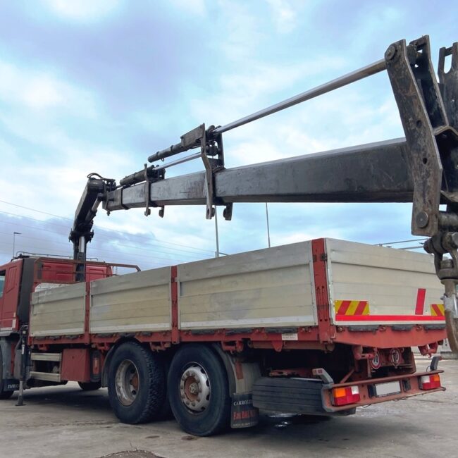 Autoc IVECO EUROTECH 190E30 AH 254 YN HIAB 120 3 7