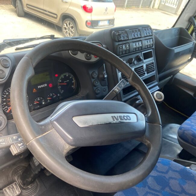 Autoc IVECO EUROCARGO 75E16 DJ 533 XC PK 6100 A 17