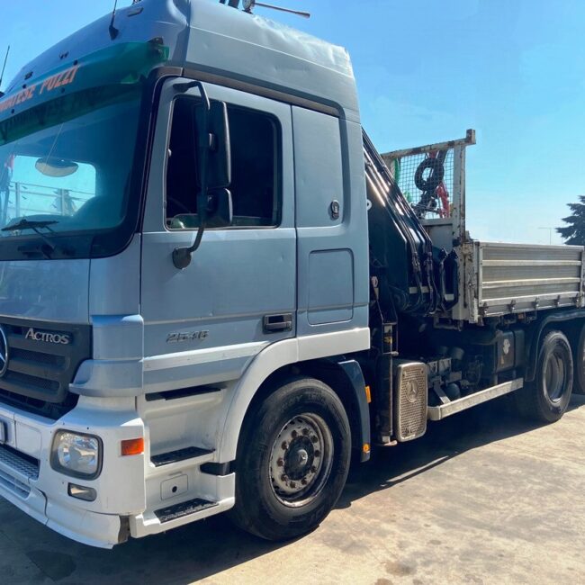 Autoc MERCEDES BENZ ACTROS 2546 CN 789 XV HIAB 280 3 6