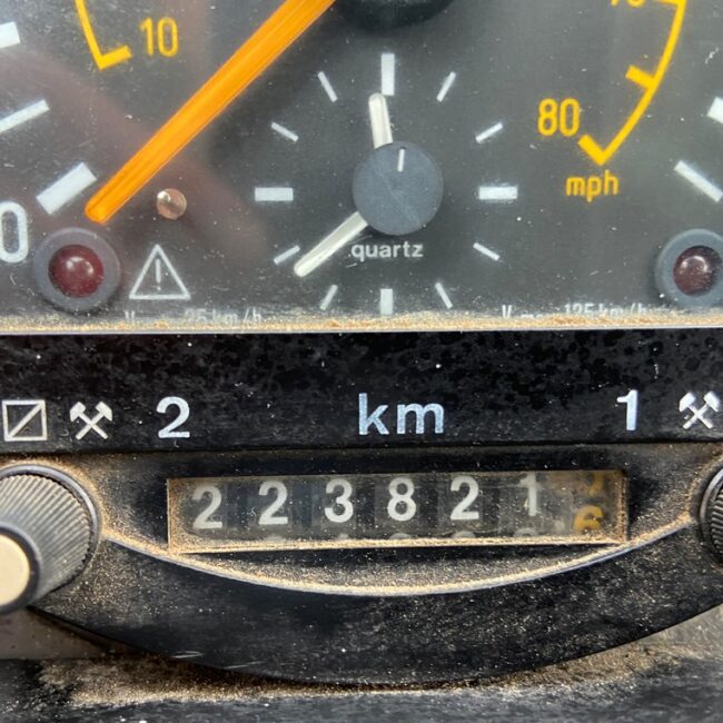 Autoc ISUZU Q 75.04 CV 917 YV HMF 503 K3 13