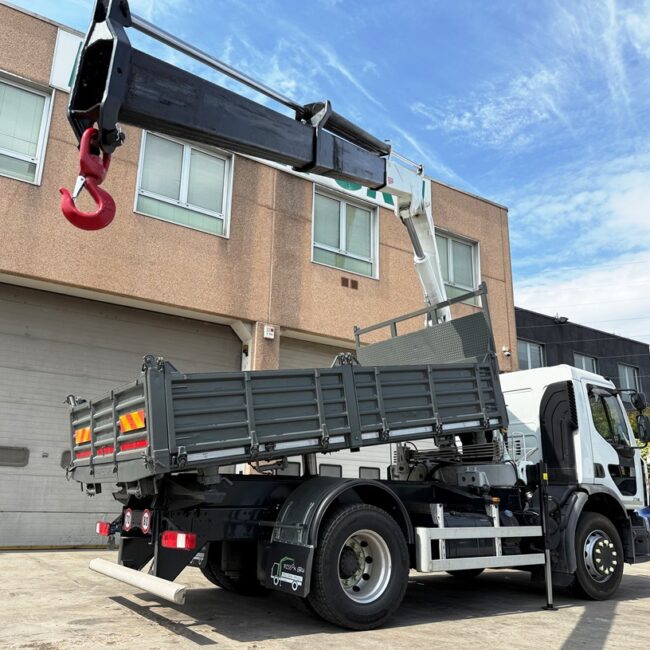 Autoc RENAULT PEREMIUM 270 DXI – 006041 – P15000L 2SI (5)