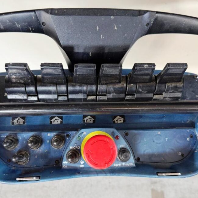Autoc RENAULT PREMIUM 270 DXI – 006041 – PM 14025 (25)