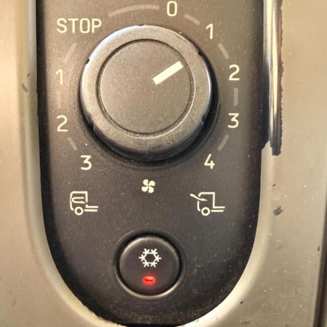 Autoc RENAULT PREMIUM 270 DXI – 006041 – PM 14025 (31)