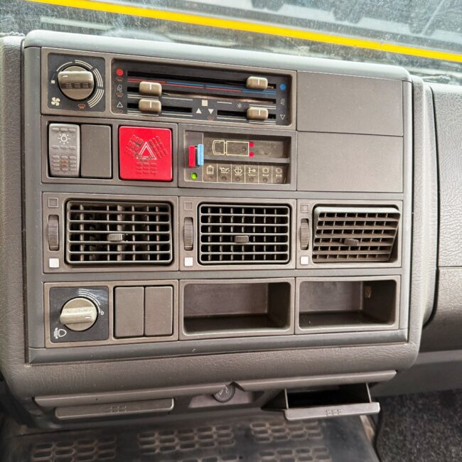 Autoc IVECO EUROCARGO 130E18 – AY 258 JC – AV V706 2S (19)