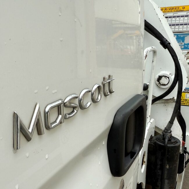 Autoc RENAULT MASCOTT 150 – DK 213 ZK – P5000L 2SI (15)
