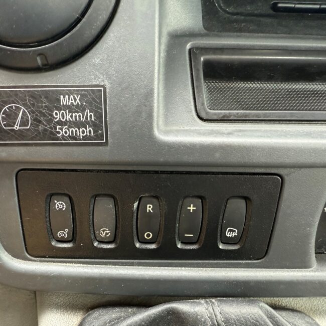Autoc RENAULT MASCOTT 150 – DK 213 ZK – P5000L 2SI (21)