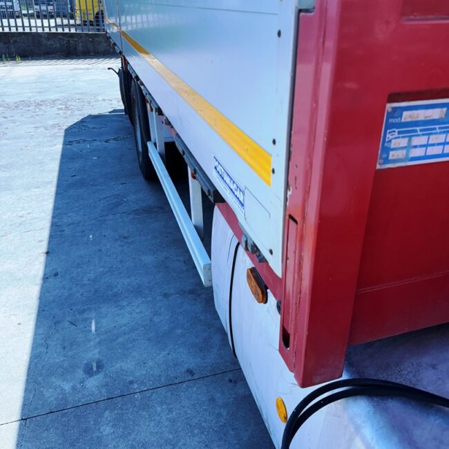 Autoc IVECO EUROSTAR 240E38 – AW 894 DE – P11000L 2SI (12)