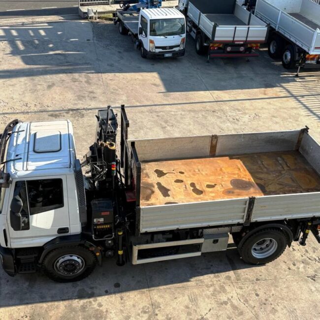 Autoc IVECO EUROCARGO 180E28 – DW 998 DD – HIAB 122 D5 (7)