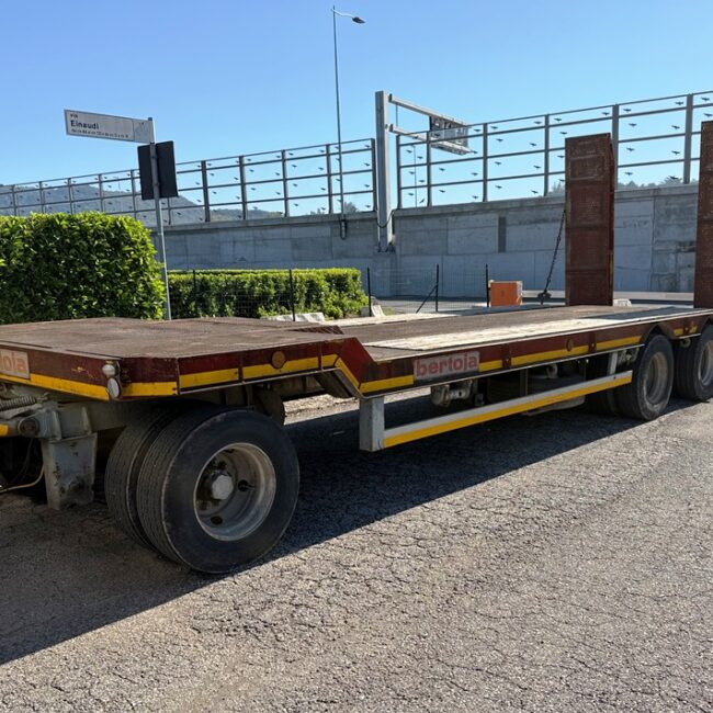 Rimorchio – BERTOJA SUPERCONDOR 26 – MI 139882 (1)