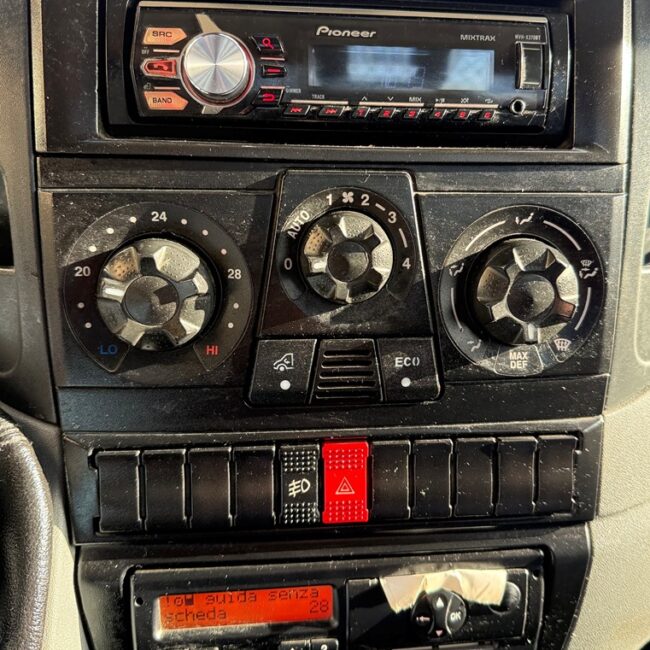 Autoc IVECO DAILY 65C17 – DH 998 JJ – FASSI F50 A (18)