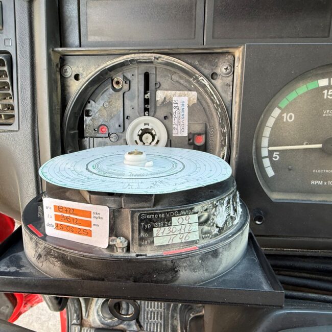 Autoc IVECO TRAKKER 410E44H – BY 080 LH – Cass. Rib (33)