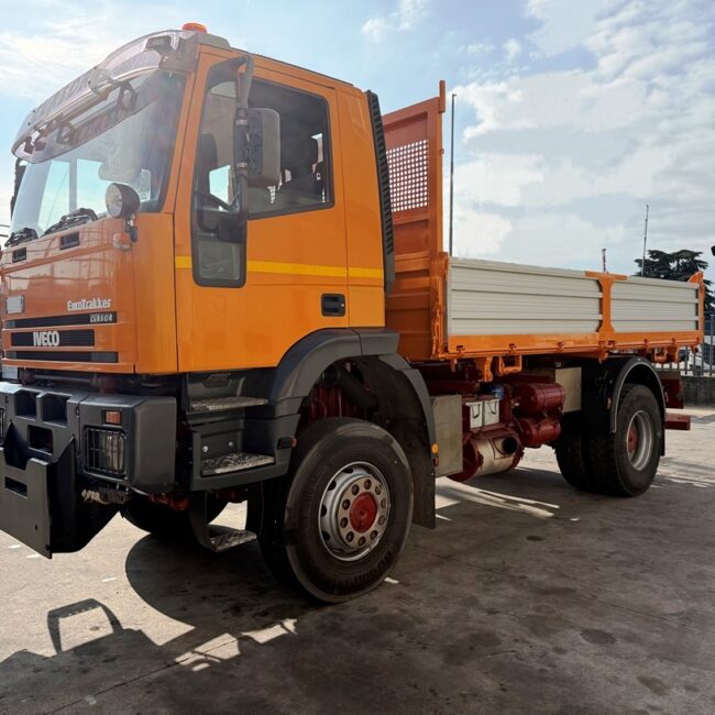 Autoc IVECO TRAKKER – BX 173 XM – Cass. Rib. TRil (3)