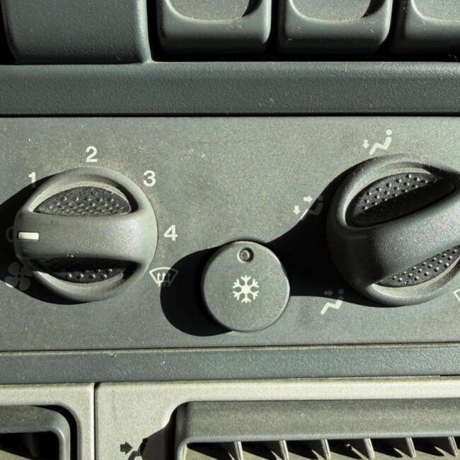 Autoc IVECO EUROCARGO 75E17 – CS 928 ZS – FASSI F40 A.23 (20)