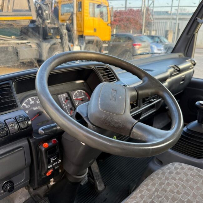 Autoc ISUZU P35 – DP 023 WF – AV 103 3S (22)