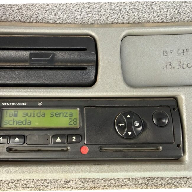 Autoc MERCEDES BENZ AG 950 – DF 679 DD – Scarrabile (14)