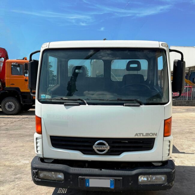 Autoc NISSAN ATLEON 35.15 – EM 955 EV – P2300L 2SI (9)