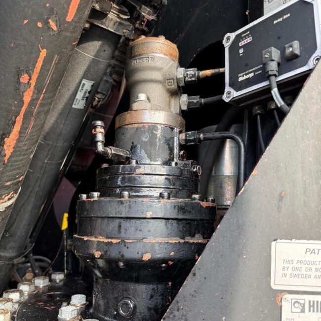 Autoc SCANIA CV R 164 G- 480 – DM 138 GM – HIAB 700 E-7 JIB 135 X-4 (19)