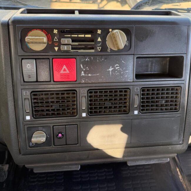 Autoc IVECO EUROCARGO 100E15 TIPPER – AW 163 CF – FASSI F50.22 (26)