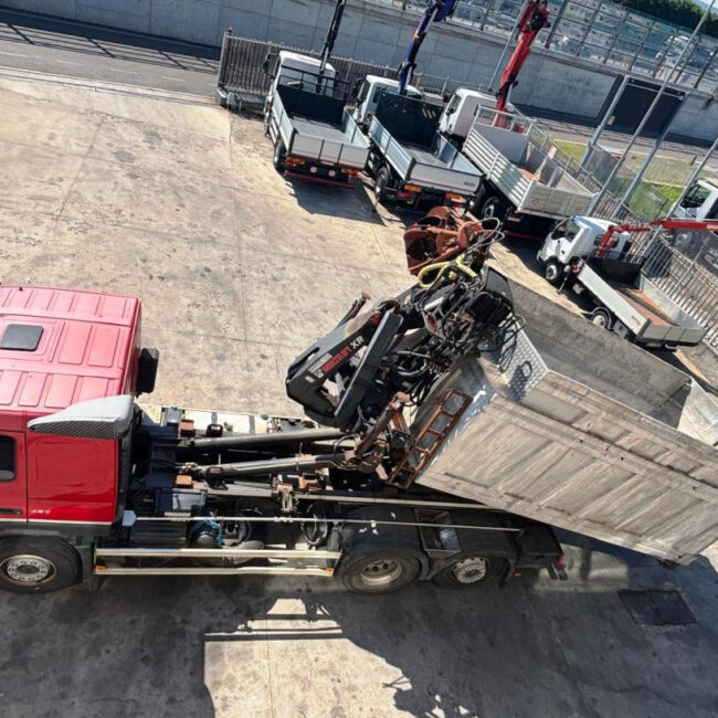 VOLVO FM 460 – ET 374 GY – Scarr – KESLA F2005 ZT (13)