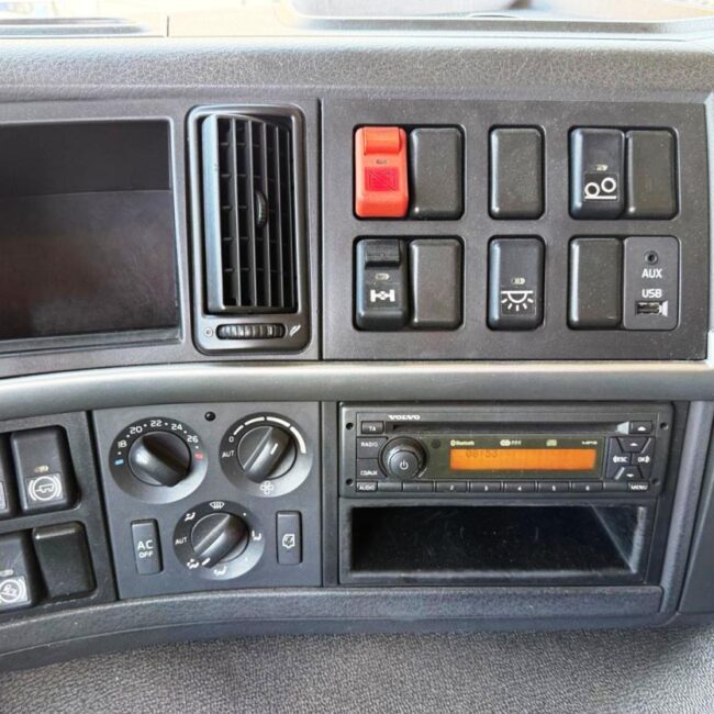 VOLVO FM 460 – ET 374 GY – Scarr – KESLA F2005 ZT (31)