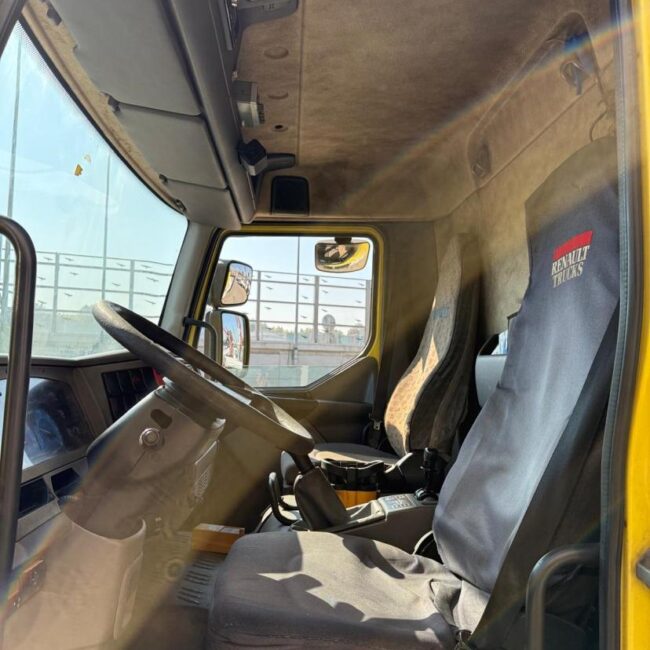 RENAULT D220 – DB 628 WS – P15000L 3SI (20)