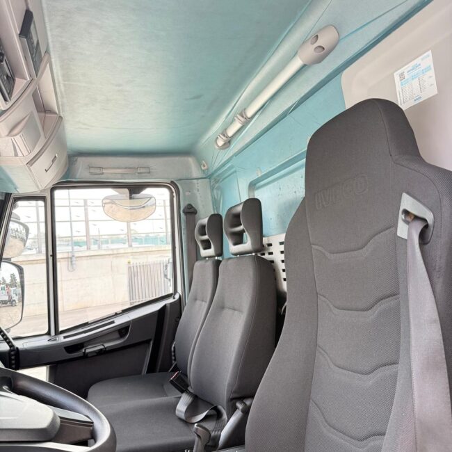 Autoc IVECO EUROCARGO 180E25 – 697170 – Centina (20)
