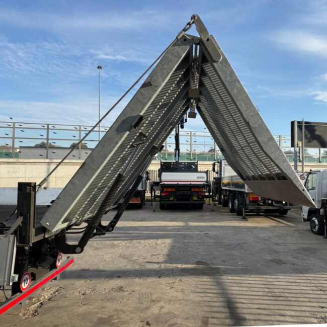 Autoc MERCEDES BENZ ACTROS 2542 – GD 199 GX – Scarrabile (12)