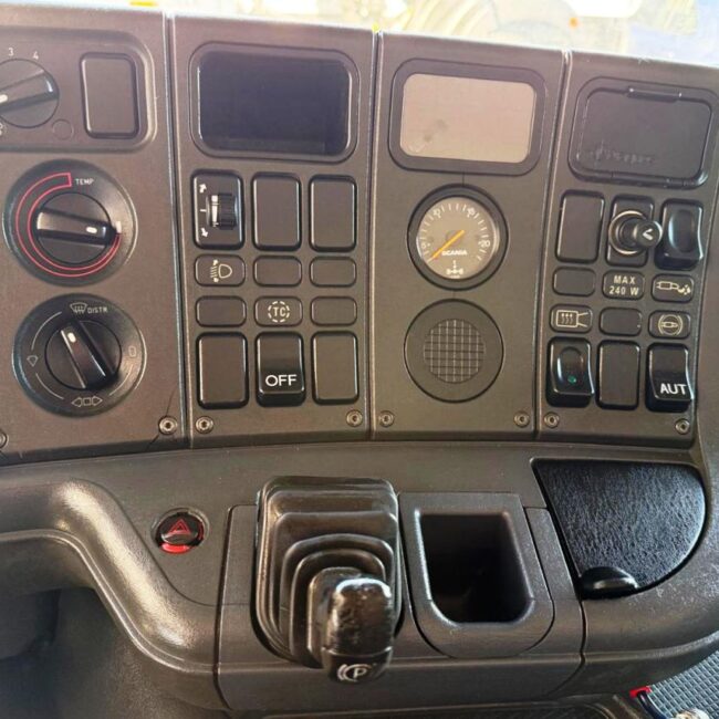 Autoc SCANIA CV P94 – BY 734 GL – HIAB 166 D5 CL + PLE (32)